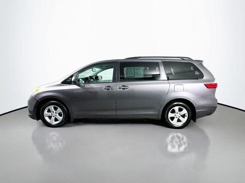 Predawn Gray Mica 2017 Toyota Sienna LE