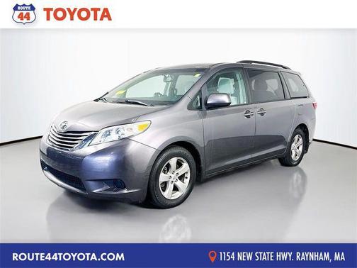 Predawn Gray Mica 2017 Toyota Sienna LE