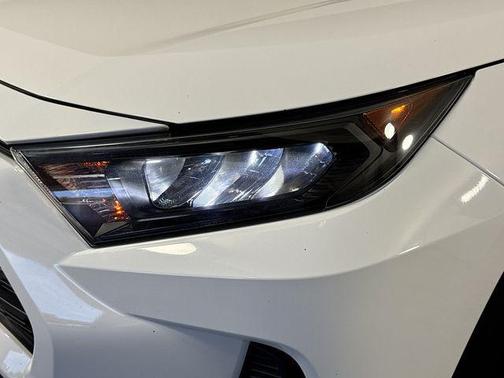 Super White 2021 Toyota RAV4 Hybrid LE