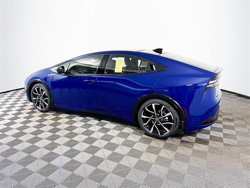 2025 Toyota Prius Plug-In Hybrid XSE