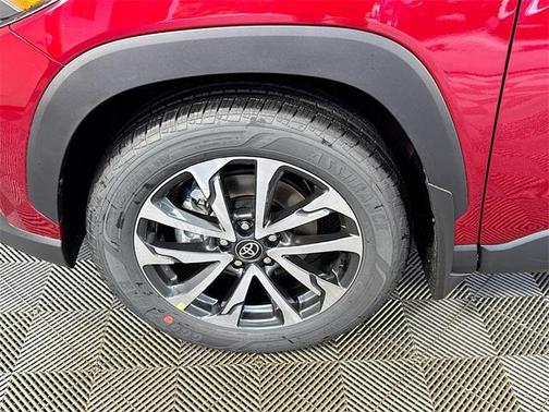 2025 Toyota Corolla Cross XLE