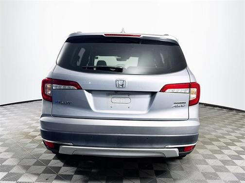 2020 Honda Pilot Touring 8-Passenger