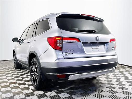 2020 Honda Pilot Touring 8-Passenger