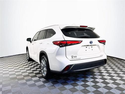 2021 Toyota Highlander Hybrid Limited