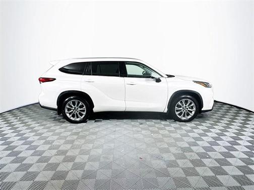 2021 Toyota Highlander Hybrid Limited