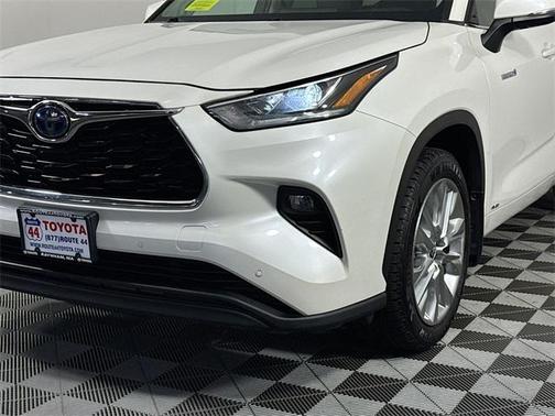 2021 Toyota Highlander Hybrid Limited