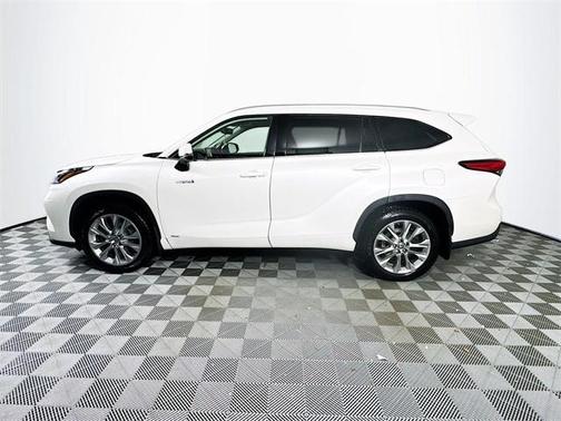 2021 Toyota Highlander Hybrid Limited