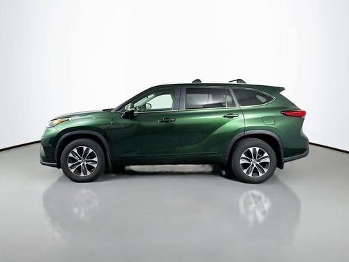Cypress 2023 Toyota Highlander XLE