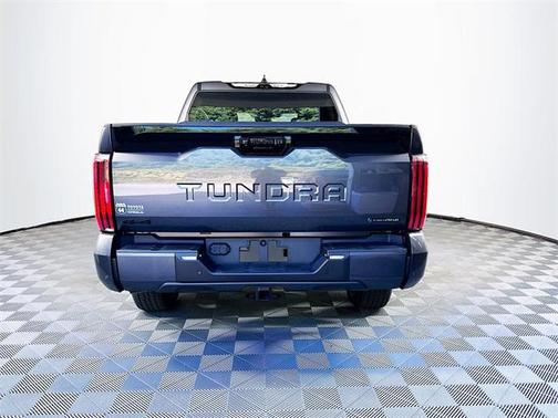 2026 Toyota Tundra Hybrid Platinum