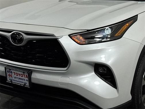 2026 Toyota Highlander XLE