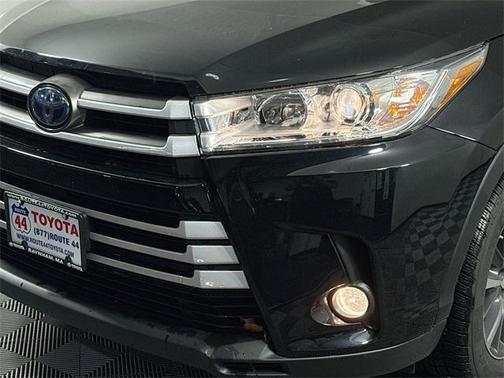 2017 Toyota Highlander Hybrid XLE