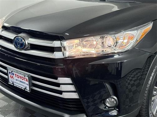 2017 Toyota Highlander Hybrid XLE