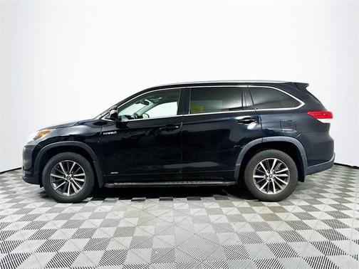 2017 Toyota Highlander Hybrid XLE