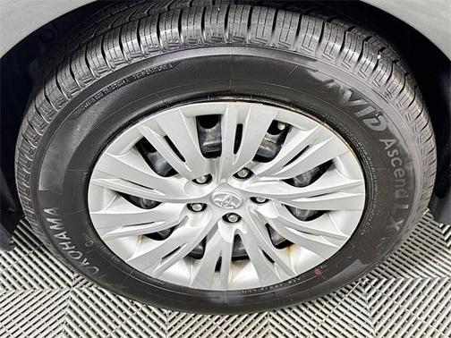 2012 Toyota Camry Hybrid LE