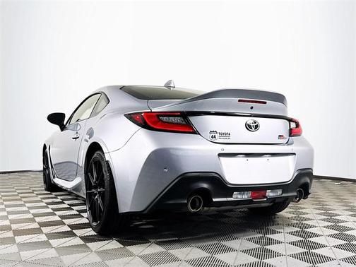 2025 Toyota GR86 Premium