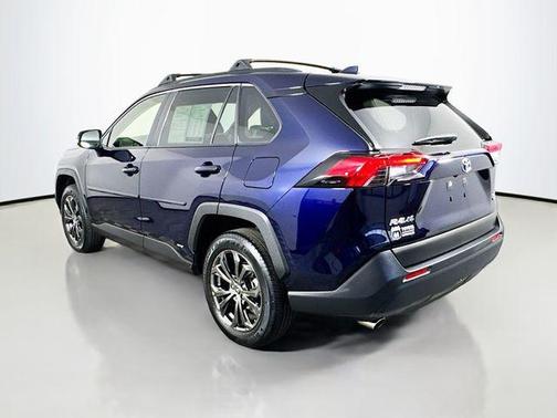 2023 Toyota RAV4 Hybrid XLE Premium