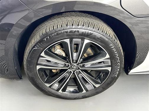 2024 Toyota bZ4X Limited