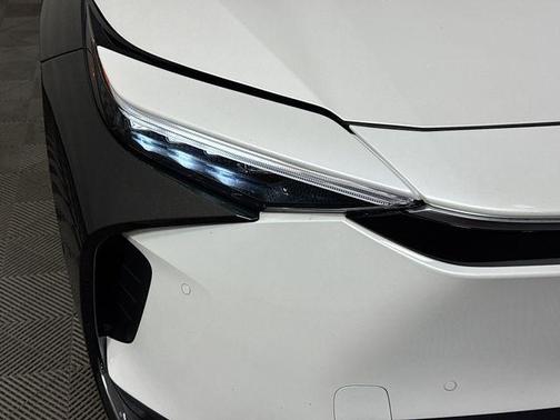 2024 Toyota bZ4X Limited