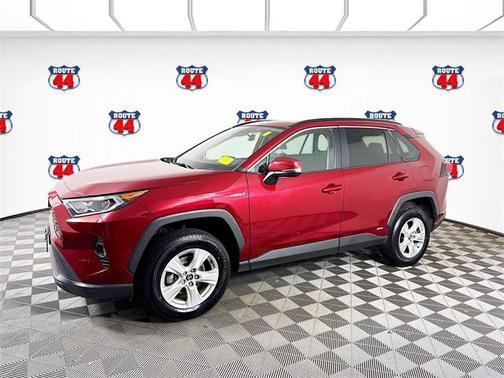 2021 Toyota RAV4 Hybrid XLE