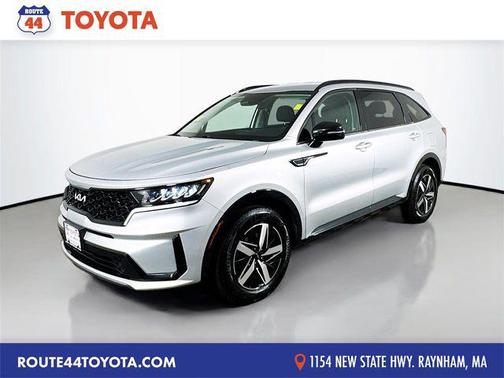 Sparkling Silver 2022 Kia Sorento S