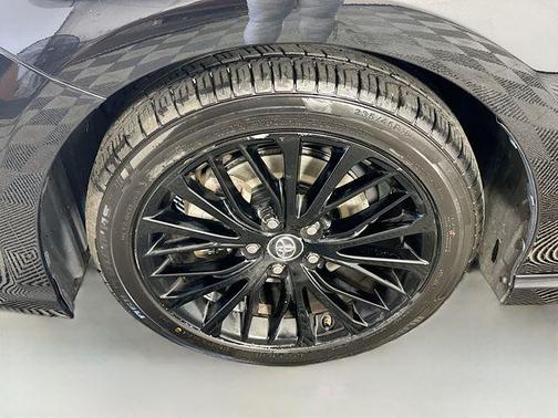 Midnight Black Metallic 2019 Toyota Camry SE