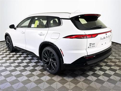 2025 Toyota Crown Signia Limited