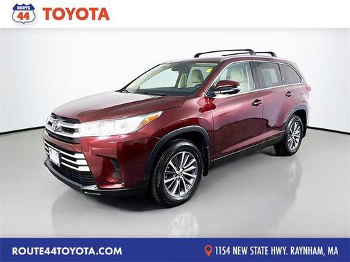 Ooh La La Rouge Mica 2019 Toyota Highlander XLE