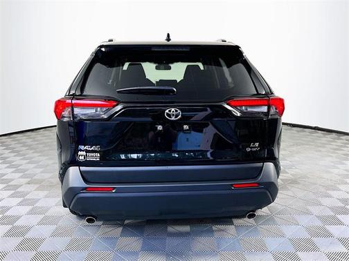 2025 Toyota RAV4 Hybrid LE