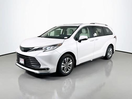 2026 Toyota Sienna Limited
