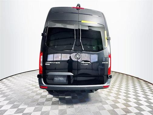2023 Mercedes-Benz Sprinter 2500 Standard Roof