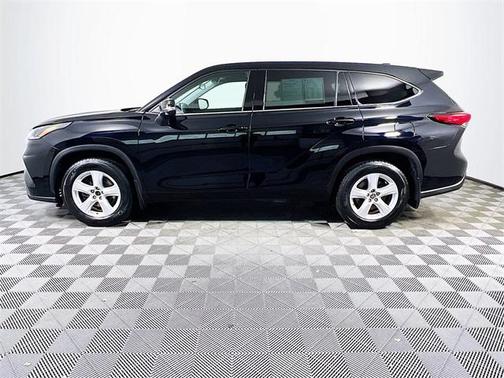 2021 Toyota Highlander LE