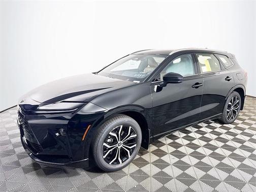 2025 Toyota Crown Signia XLE