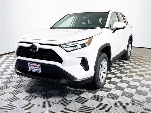 2025 Toyota RAV4 LE
