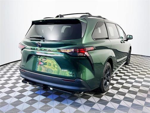 2025 Toyota Sienna Woodland Edition