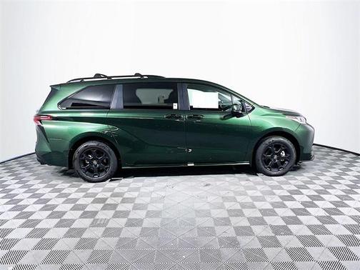 2025 Toyota Sienna Woodland Edition
