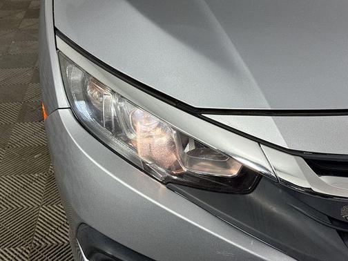 Silver 2017 Honda Civic EX-L