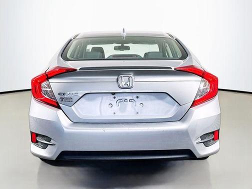 Silver 2017 Honda Civic EX-L