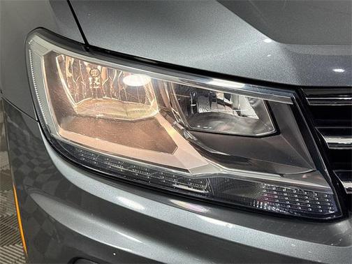 2018 Volkswagen Tiguan 2.0T SE