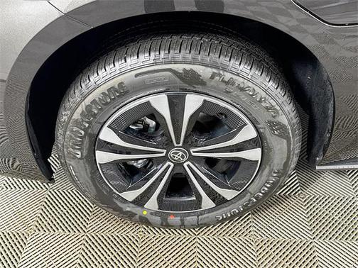 2025 Toyota bZ4X XLE