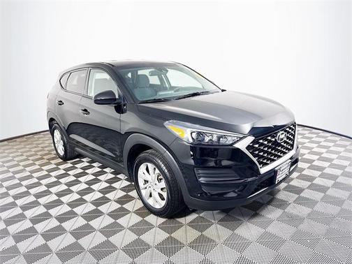2021 Hyundai TUCSON SE