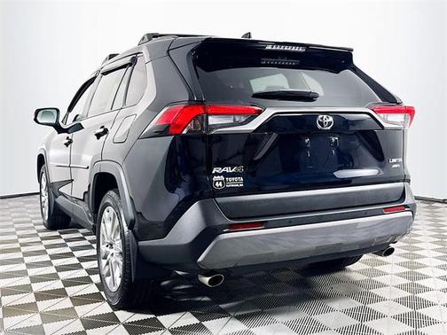 2020 Toyota RAV4 Limited