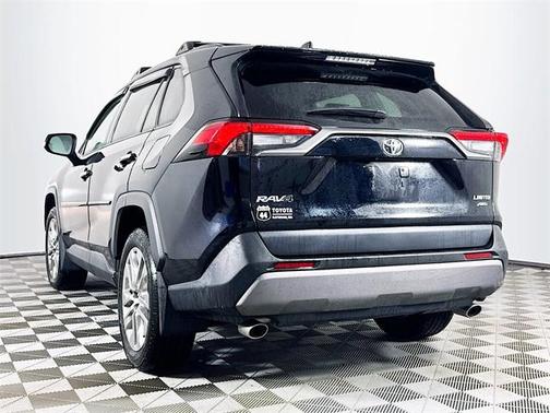 2020 Toyota RAV4 Limited