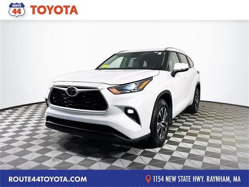 2024 Toyota Highlander XLE