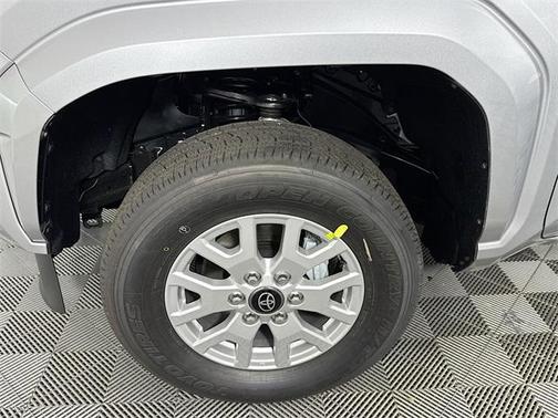 2025 Toyota Tacoma SR5