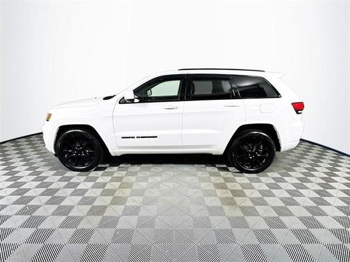 2017 Jeep Grand Cherokee Altitude