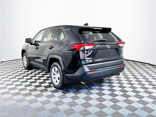2025 Toyota RAV4 LE