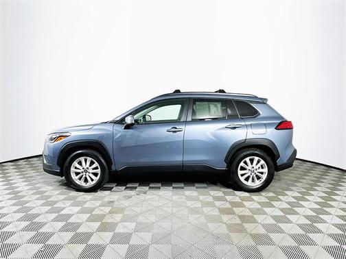 2024 Toyota Corolla Cross LE