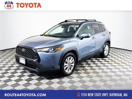 2024 Toyota Corolla Cross LE