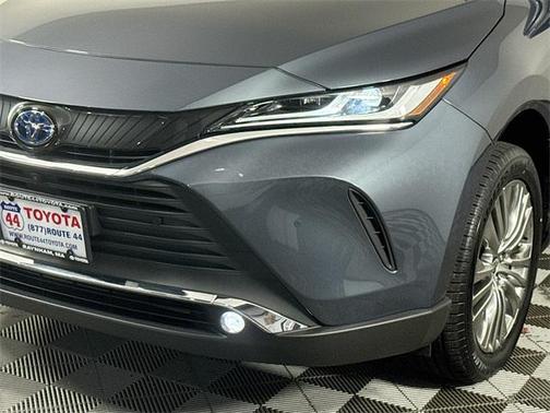 2022 Toyota Venza Limited