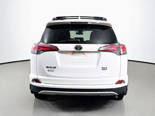 Super White 2017 Toyota RAV4 XLE